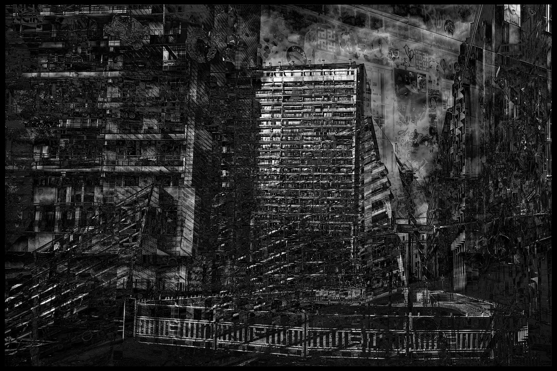 Die abgebildeten Wohn-Hochhäuser wirken dystopisch. Baustellenabzäunungen im Vordergrund, Balkonreihen und andere Fragmente aus urbanen Fassadenelementen überlagern sich zu einer düsteren Kulisse.